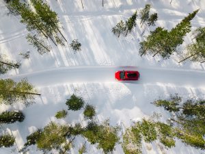 Read more about the article 10 nützliche Tipps für den Winterurlaub mit dem Auto